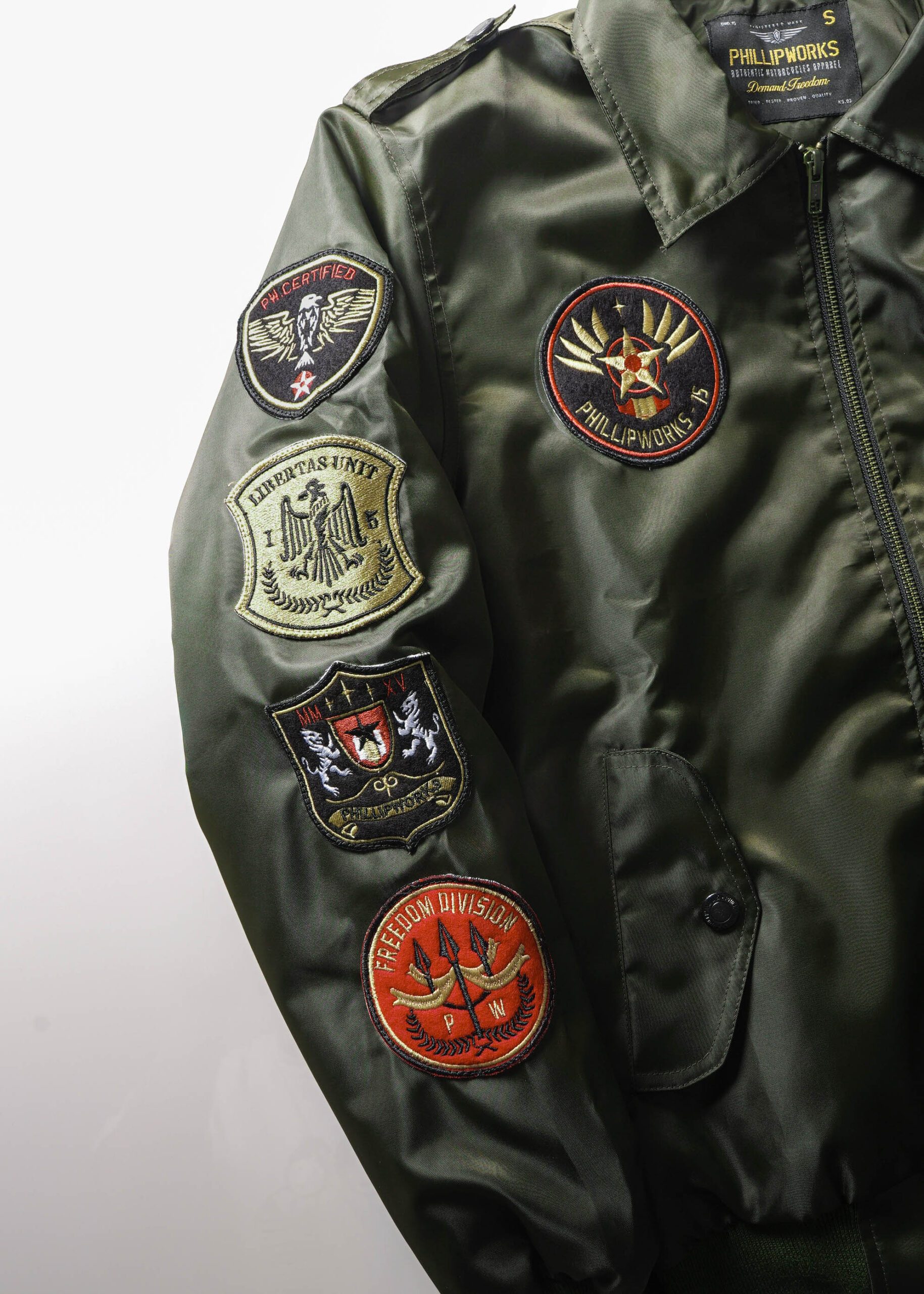 Libertas Bomber (4 of 8).jpg