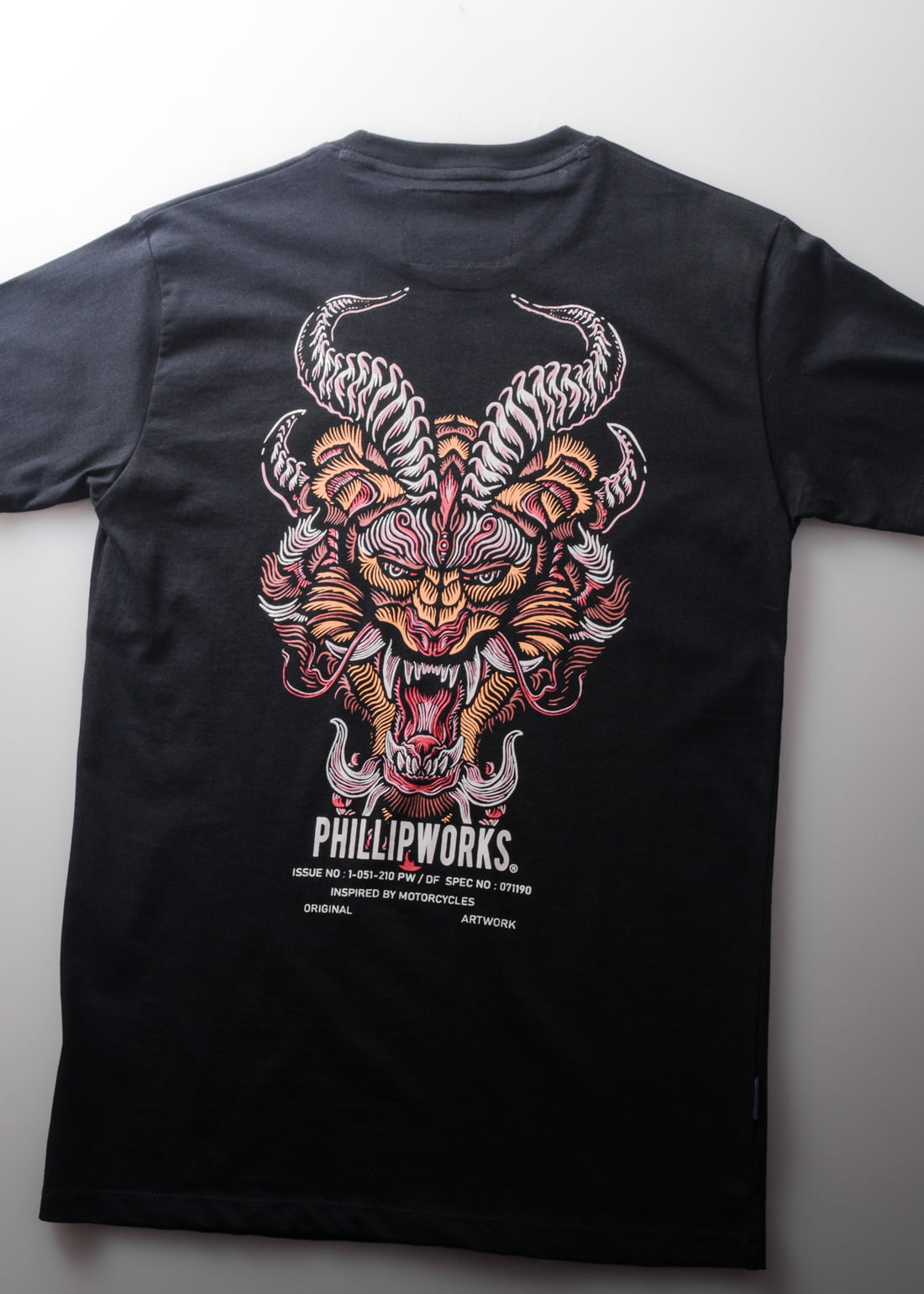 AKUMA TEE - Phillip Works